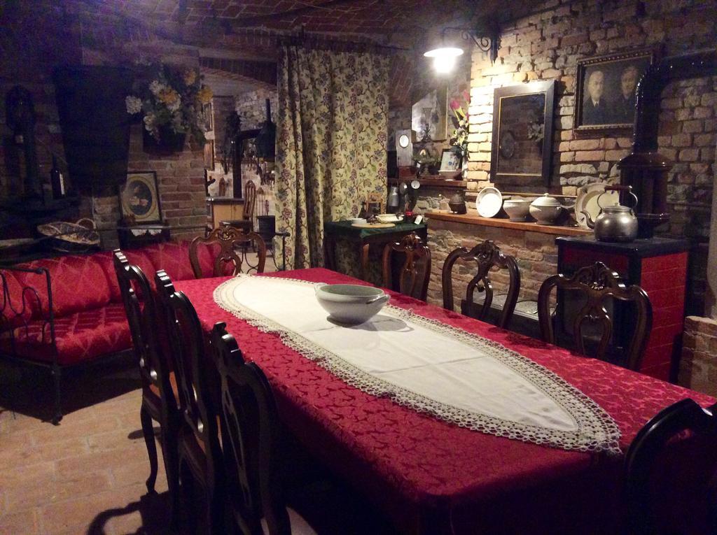 منزل الضيف Calosso  في Casa Giuliana المظهر الخارجي الصورة