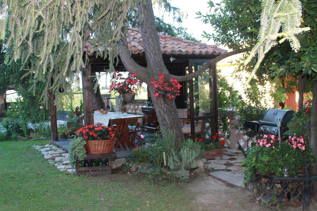 منزل الضيف Calosso  في Casa Giuliana المظهر الخارجي الصورة